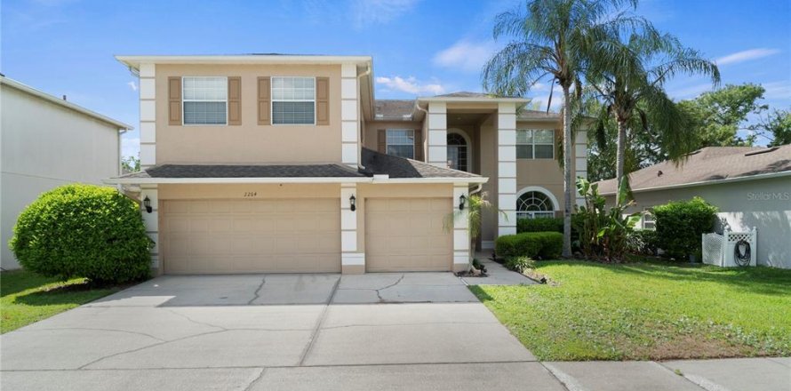 House in Orlando, Florida 5 bedrooms, 347.36 sq.m. № 2100031