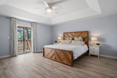 House in Orlando, Florida 5 bedrooms, 347.36 sq.m. № 2100031 - photo 17