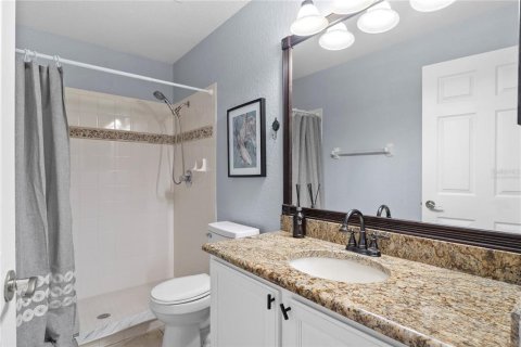 House in Orlando, Florida 5 bedrooms, 347.36 sq.m. № 2100031 - photo 16