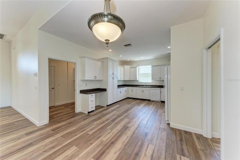 Villa ou maison à vendre à Punta Gorda, Floride: 3 chambres, 205.13 m2 № 2135879 - photo 16