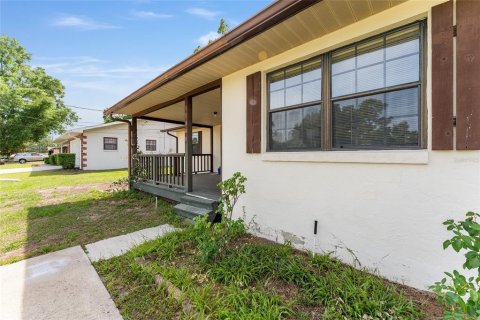 Casa en venta en Belleview, Florida, 3 dormitorios, 133.41 m2 № 2304401 - foto 3