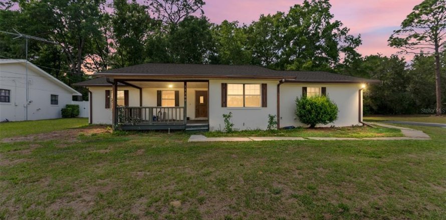 Casa en Belleview, Florida 3 dormitorios, 133.41 m2 № 2304401