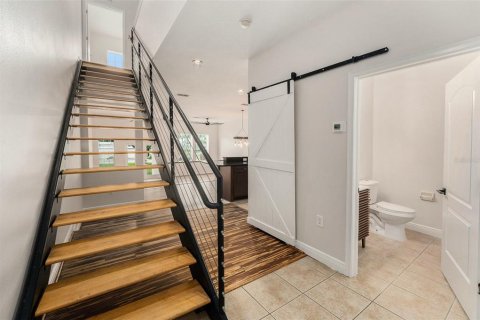 Townhouse in Tarpon Springs, Florida 3 bedrooms, 211.35 sq.m. № 2406881 - photo 16