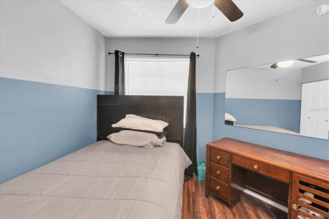 Condo in Saint Petersburg, Florida, 2 bedrooms № 2211901 - photo 24