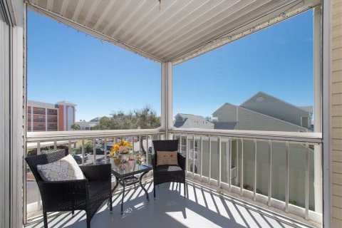 Condo in Saint Petersburg, Florida, 2 bedrooms № 2211901 - photo 20