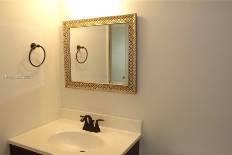 Condominio en venta en Pembroke Pines, Florida, 2 dormitorios, 110.74 m2 № 1982725 - foto 28