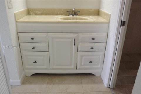 Condominio en venta en Pembroke Pines, Florida, 2 dormitorios, 110.74 m2 № 1982725 - foto 23