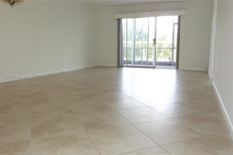Condominio en venta en Pembroke Pines, Florida, 2 dormitorios, 110.74 m2 № 1982725 - foto 5