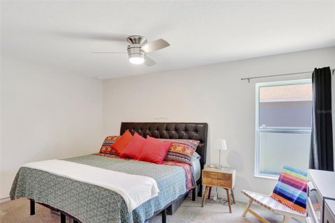 Villa ou maison à vendre à Poinciana, Floride: 4 chambres, 175.21 m2 № 1911505 - photo 21