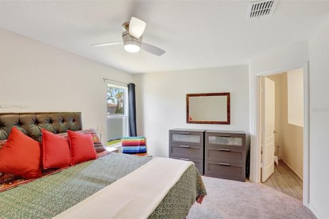 Villa ou maison à vendre à Poinciana, Floride: 4 chambres, 175.21 m2 № 1911505 - photo 22