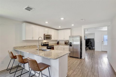 Villa ou maison à vendre à Poinciana, Floride: 4 chambres, 175.21 m2 № 1911505 - photo 11