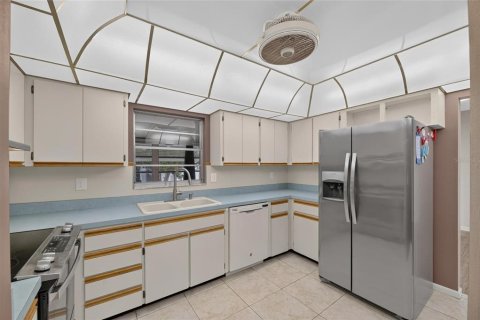 Villa ou maison à vendre à Sun City Center, Floride: 3 chambres, 143.53 m2 № 2298304 - photo 20