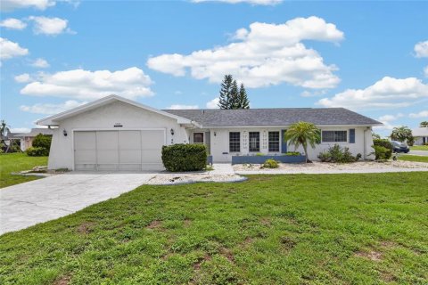 Villa ou maison à vendre à Sun City Center, Floride: 3 chambres, 143.53 m2 № 2298304 - photo 2