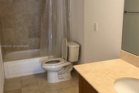 Copropriété à louer à Bal Harbour, Floride: 1 chambre, 83.24 m2 № 1989607 - photo 14