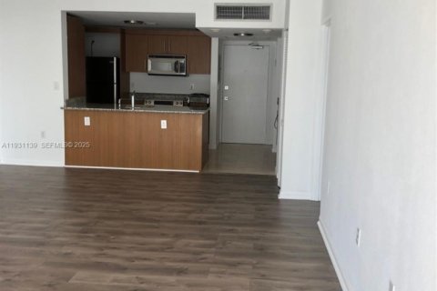 Copropriété à louer à Bal Harbour, Floride: 1 chambre, 83.24 m2 № 1989607 - photo 5