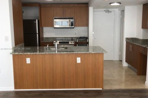 Copropriété à louer à Bal Harbour, Floride: 1 chambre, 83.24 m2 № 1989607 - photo 10