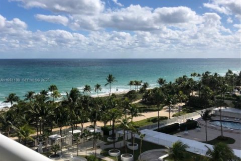 Copropriété à louer à Bal Harbour, Floride: 1 chambre, 83.24 m2 № 1989607 - photo 4