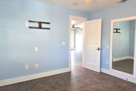 Casa en venta en Dunedin, Florida, 3 dormitorios, 117.8 m2 № 1675396 - foto 11