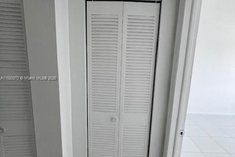 Condominio en venta en Miami, Florida, 2 dormitorios, 78.04 m2 № 1937598 - foto 9