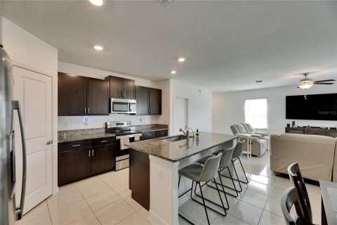 House in Riverview, Florida 4 bedrooms, 178.84 sq.m. № 1670213 - photo 15
