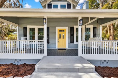 Casa en venta en Umatilla, Florida, 3 dormitorios, 151.62 m2 № 2206282 - foto 2