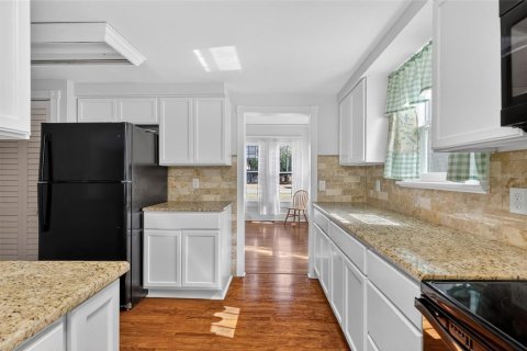 Casa en venta en Umatilla, Florida, 3 dormitorios, 151.62 m2 № 2206282 - foto 24