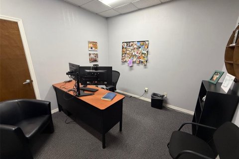 Propiedad comercial en venta en Clearwater, Florida № 2135446 - foto 4