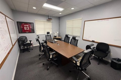 Propiedad comercial en venta en Clearwater, Florida № 2135446 - foto 6