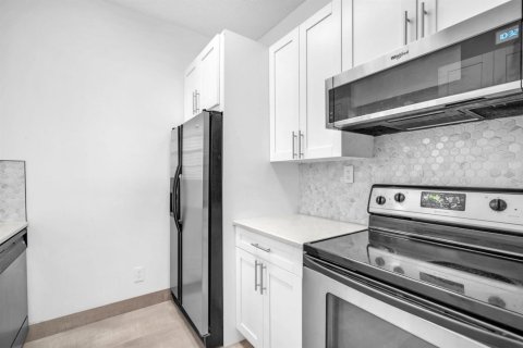 Condominio en venta en Deerfield Beach, Florida, 1 dormitorio, 56.21 m2 № 2085023 - foto 7