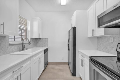Condominio en venta en Deerfield Beach, Florida, 1 dormitorio, 56.21 m2 № 2085023 - foto 6