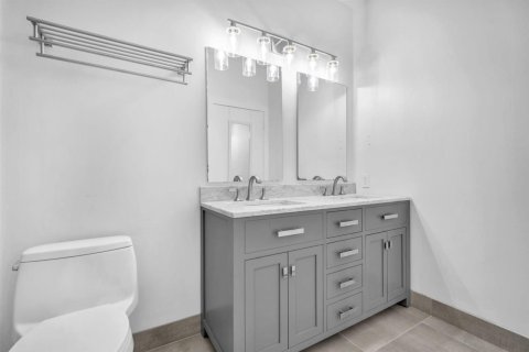Condominio en venta en Deerfield Beach, Florida, 1 dormitorio, 56.21 m2 № 2085023 - foto 12