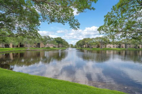 Condominio en venta en Deerfield Beach, Florida, 1 dormitorio, 56.21 m2 № 2085023 - foto 18