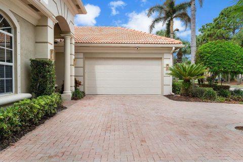 Villa ou maison à vendre à Port St. Lucie, Floride: 4 chambres, 283.63 m2 № 2145957 - photo 3