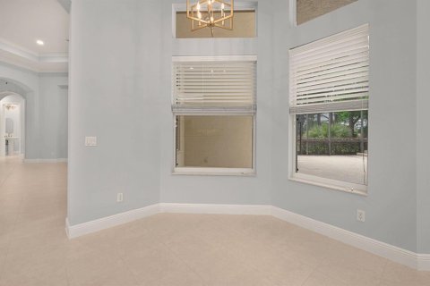 Villa ou maison à vendre à Port St. Lucie, Floride: 4 chambres, 283.63 m2 № 2145957 - photo 17