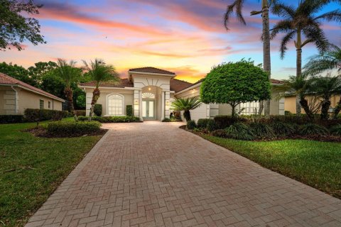 Villa ou maison à Port St. Lucie, Floride 4 chambres, 283.63 m2 № 2145957