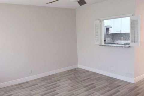 Copropriété à vendre à West Palm Beach, Floride: 1 chambre, 52.95 m2 № 2154701 - photo 4