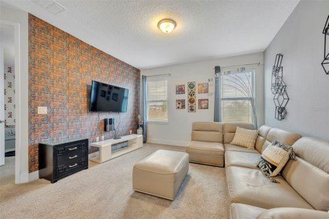 House in Kissimmee, Florida 5 bedrooms, 269.79 sq.m. № 2198621 - photo 20