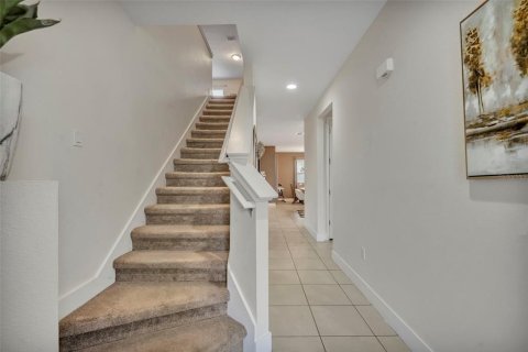 House in Kissimmee, Florida 5 bedrooms, 269.79 sq.m. № 2198621 - photo 4