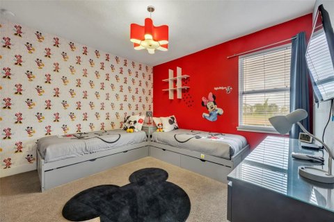 House in Kissimmee, Florida 5 bedrooms, 269.79 sq.m. № 2198621 - photo 27