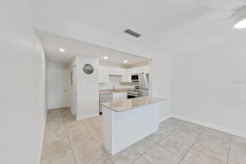 Купить кондоминиум в Клируотер, Флорида 3 комнаты, 46.45м2, № 1652187 - фото 10