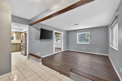 House in Valrico, Florida 5 bedrooms, 257.71 sq.m. № 1870551 - photo 17