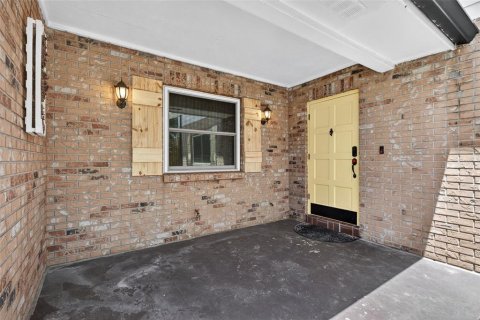 House in Valrico, Florida 5 bedrooms, 257.71 sq.m. № 1870551 - photo 13