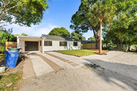 Casa en venta en Fort Lauderdale, Florida, 3 dormitorios, 144.74 m2 № 1990661 - foto 10
