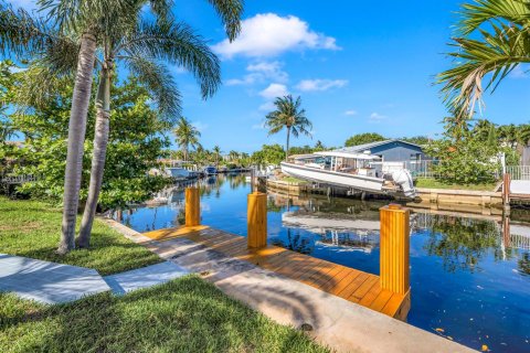 Villa ou maison à vendre à Pompano Beach, Floride: 3 chambres, 139.17 m2 № 2146924 - photo 8