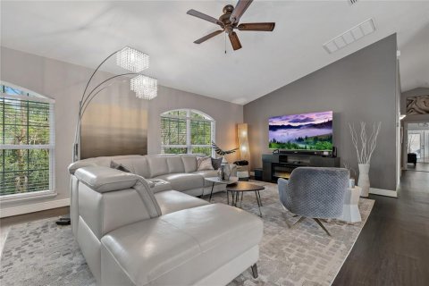 Townhouse in Palm Harbor, Florida 3 bedrooms, 276.29 sq.m. № 1886060 - photo 6