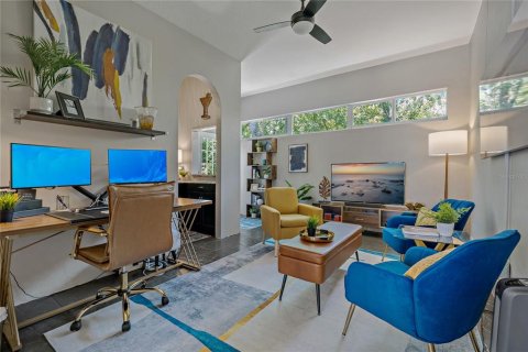 Townhouse in Palm Harbor, Florida 3 bedrooms, 276.29 sq.m. № 1886060 - photo 15