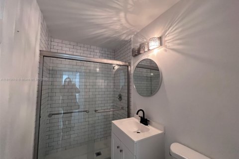 Villa ou maison à louer à Lake Worth, Floride: 2 chambres, 77.29 m2 № 1959848 - photo 15