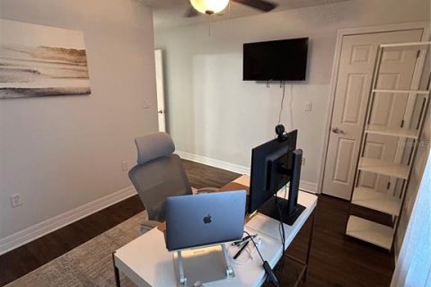 Townhouse in Tampa, Florida 3 bedrooms, 169.64 sq.m. № 1911178 - photo 9
