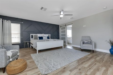 Casa en venta en Port Charlotte, Florida, 4 dormitorios, 256.5 m2 № 1696773 - foto 17
