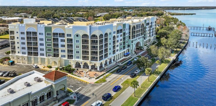 Condo in Sanford, Florida, 3 bedrooms  № 1732906